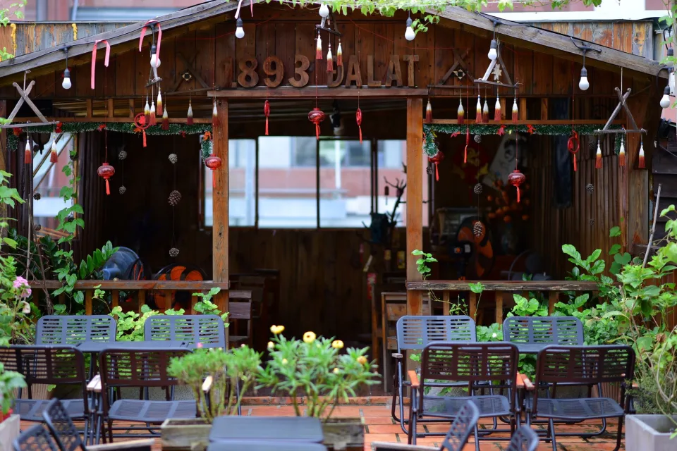 Phòng nghỉ tại Bùi Văn Khang